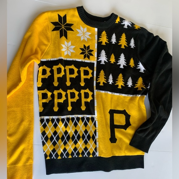 Genuine Merchandise Other - Pittsburgh Pirates Ugly Christmas Sweater -Size Large